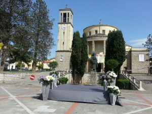 la cattedrale di Aquino in una immagine attale