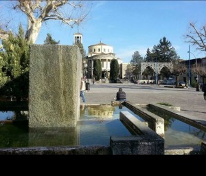 fontana di Piazza San Tommaso... quando ancora c'era l'acqua